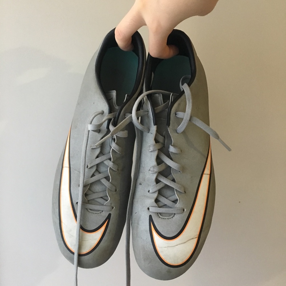 CR7 Mercurial Vapor X Cleats